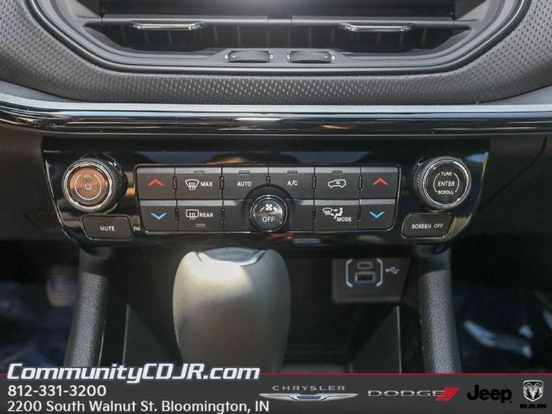 new 2025 Jeep Compass car, priced at $32,814