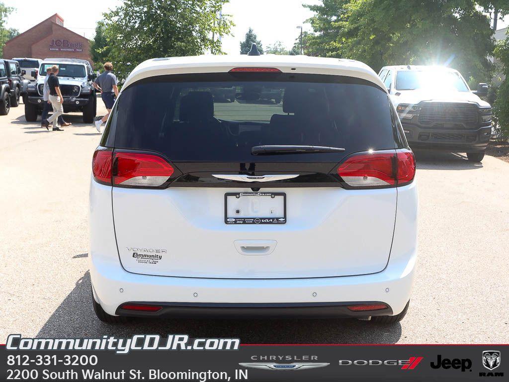 new 2025 Chrysler Voyager car, priced at $41,300