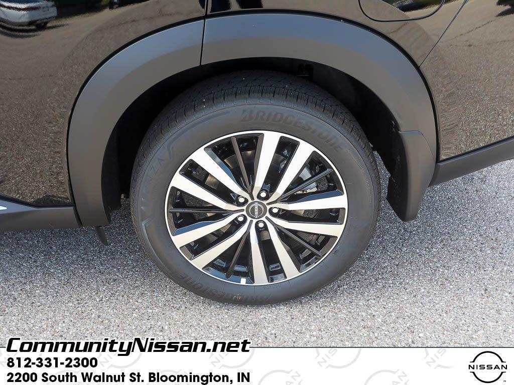 new 2025 Nissan Pathfinder car, priced at $47,507