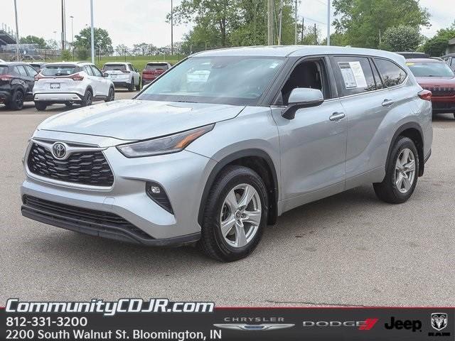 used 2021 Toyota Highlander car, priced at $25,800