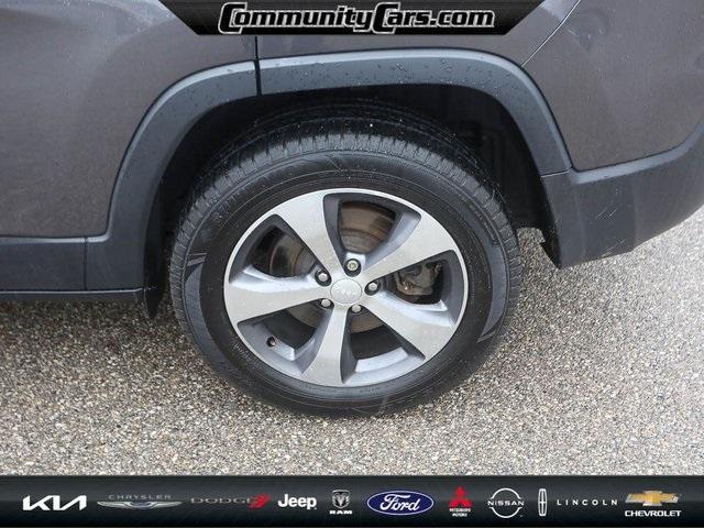 used 2019 Jeep Cherokee car, priced at $17,500