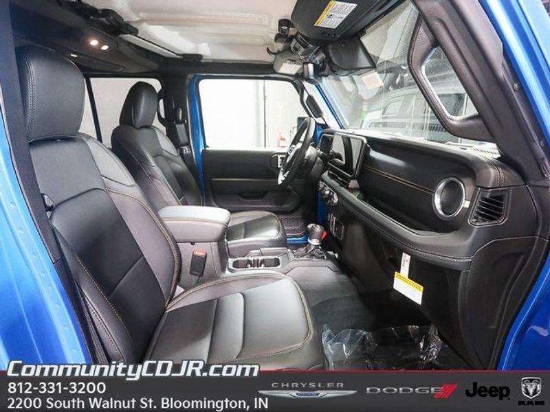 new 2025 Jeep Wrangler car, priced at $60,250