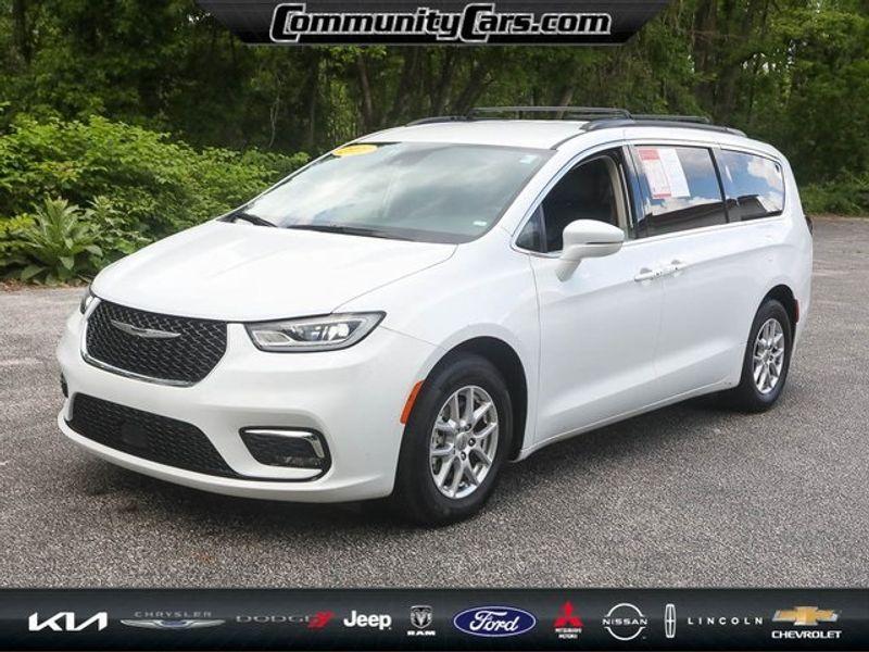 used 2022 Chrysler Pacifica car, priced at $21,500