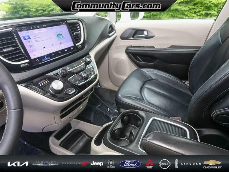 used 2022 Chrysler Pacifica car, priced at $21,500
