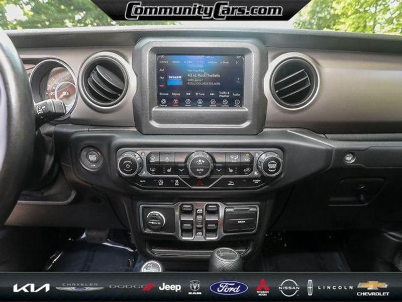 used 2021 Jeep Gladiator car, priced at $29,100