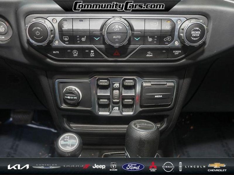 used 2021 Jeep Gladiator car, priced at $29,100