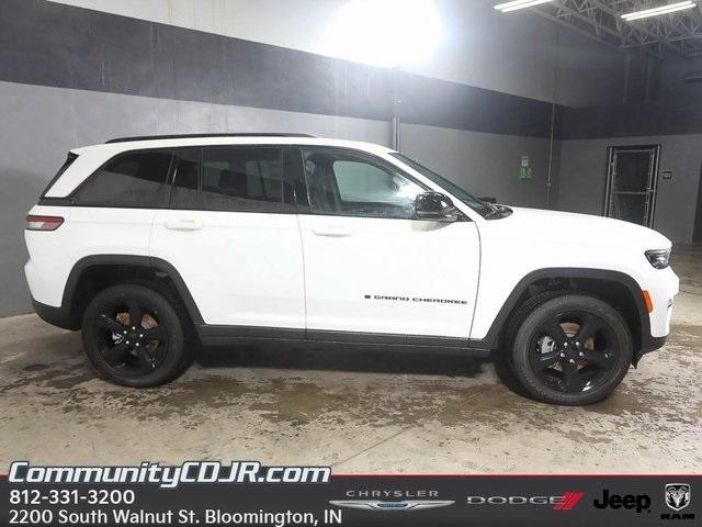 new 2025 Jeep Grand Cherokee car, priced at $46,055