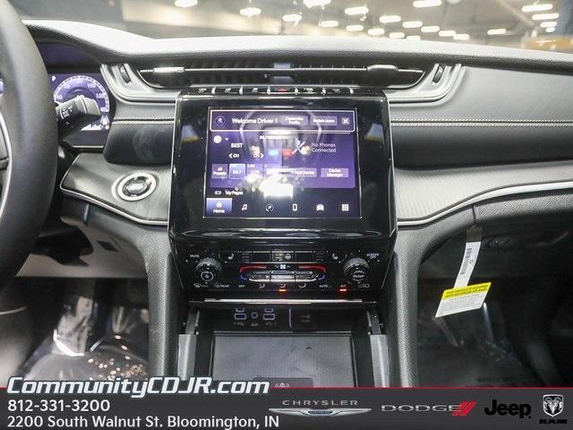 new 2025 Jeep Grand Cherokee car, priced at $46,055