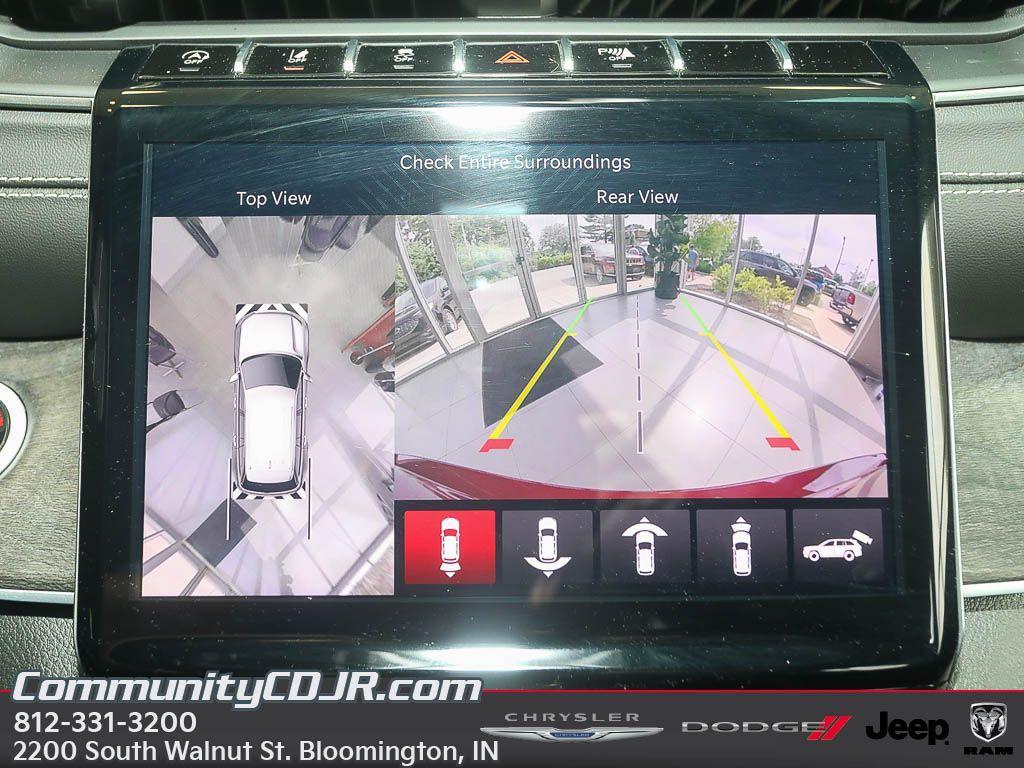 new 2025 Jeep Grand Cherokee car, priced at $48,972