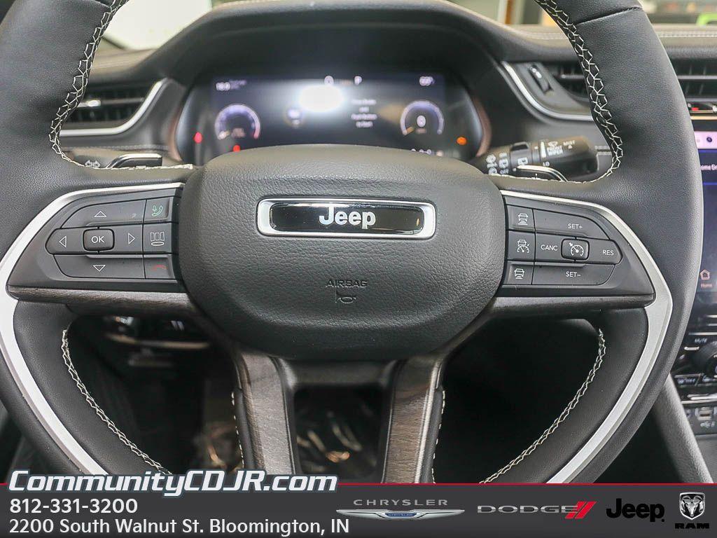 new 2025 Jeep Grand Cherokee car, priced at $48,972