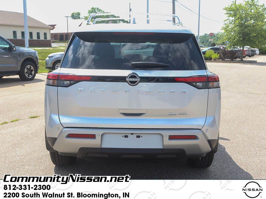 new 2025 Nissan Pathfinder car, priced at $40,904