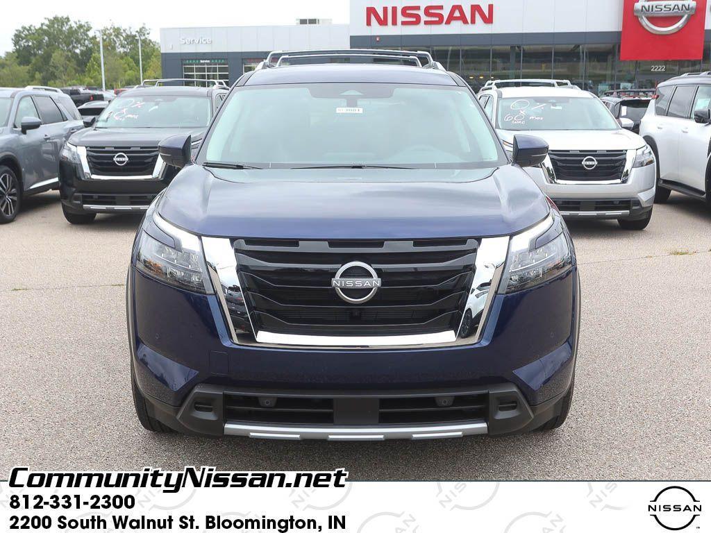 new 2025 Nissan Pathfinder car, priced at $43,904