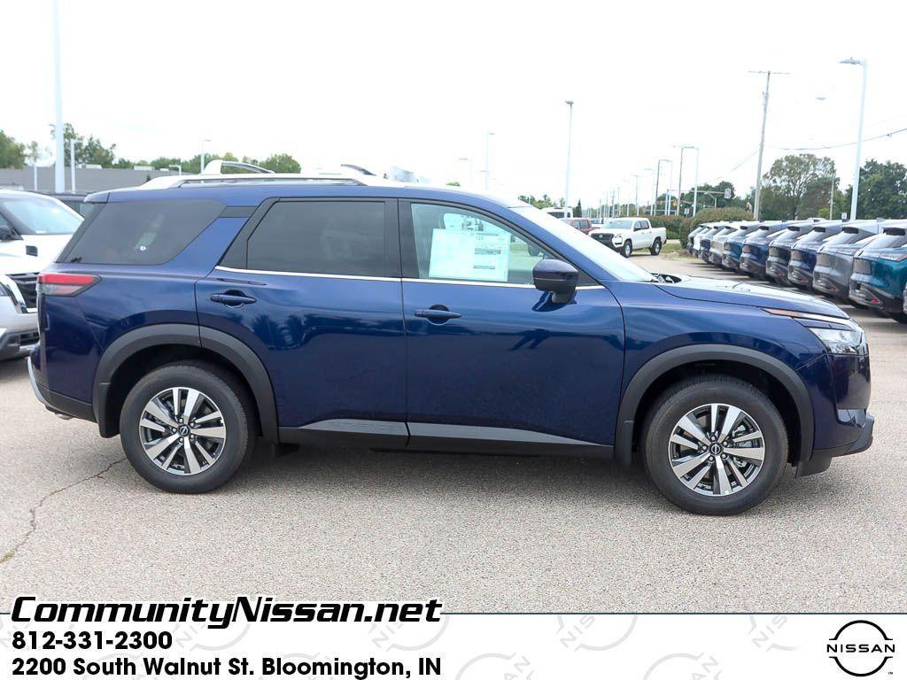 new 2025 Nissan Pathfinder car, priced at $43,904