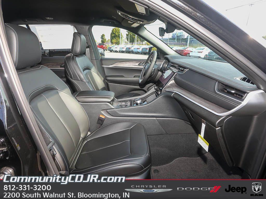 new 2025 Jeep Grand Cherokee car, priced at $42,141