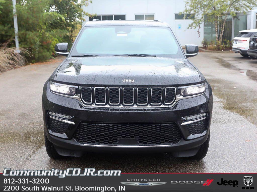 new 2025 Jeep Grand Cherokee car, priced at $42,141