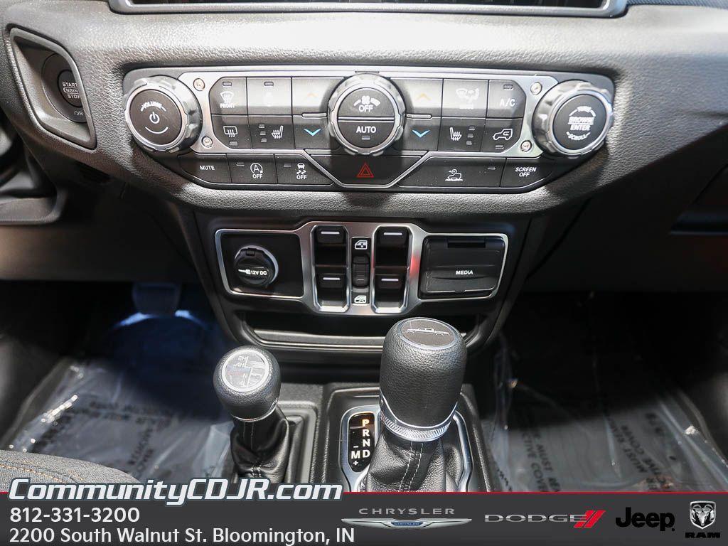 new 2025 Jeep Gladiator car, priced at $49,500
