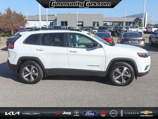 used 2022 Jeep Cherokee car, priced at $27,800