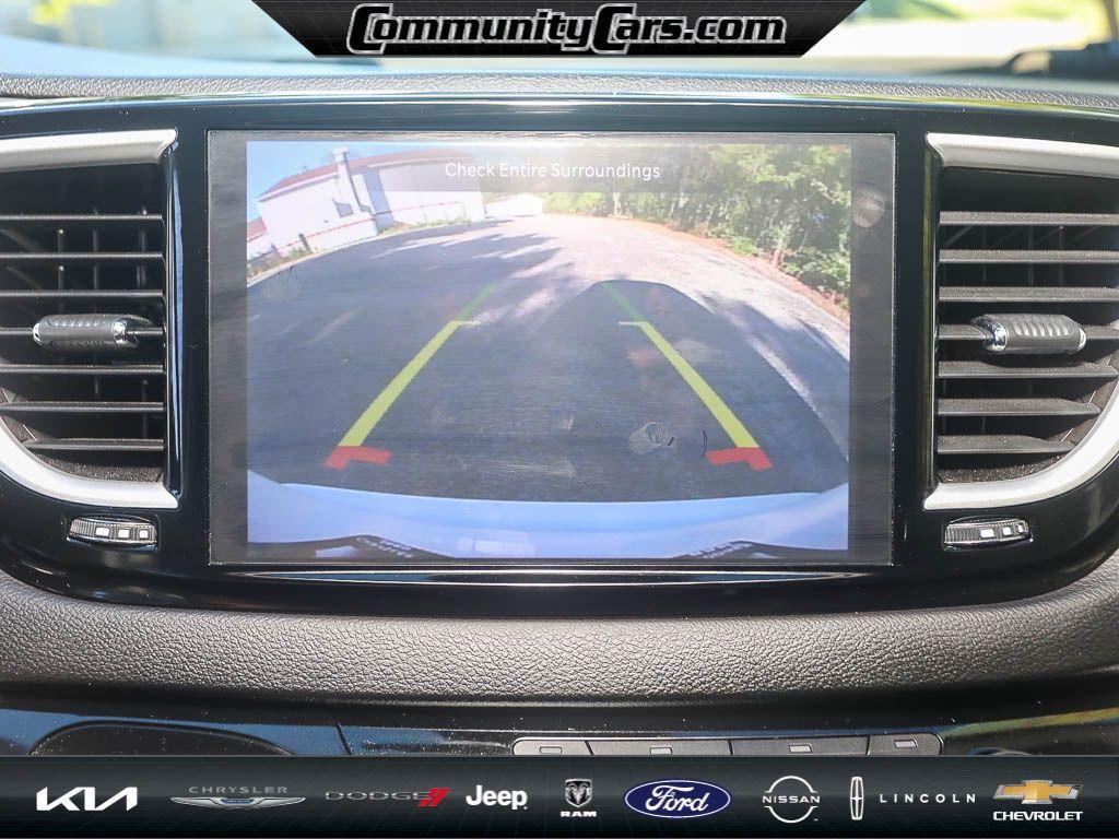 used 2024 Chrysler Pacifica car, priced at $33,141