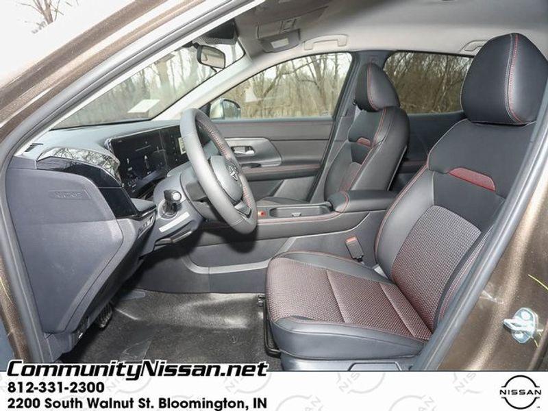 new 2025 Nissan Kicks car, priced at $29,610
