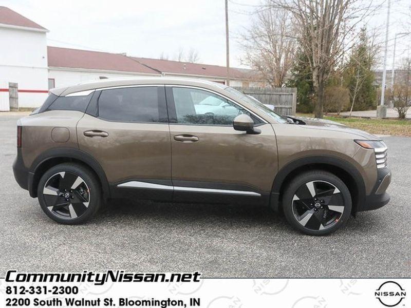 new 2025 Nissan Kicks car, priced at $29,610
