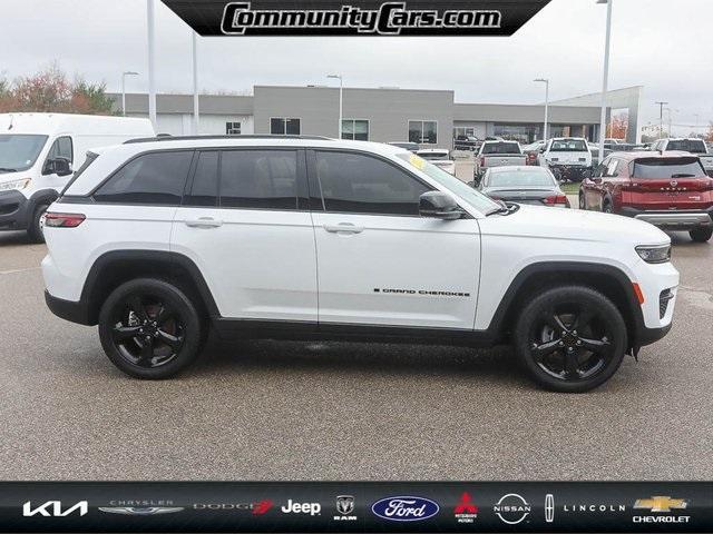 used 2023 Jeep Grand Cherokee car, priced at $35,600