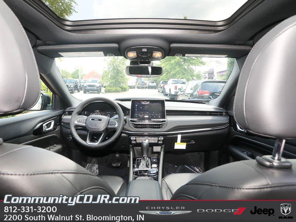 new 2025 Jeep Compass car, priced at $39,000