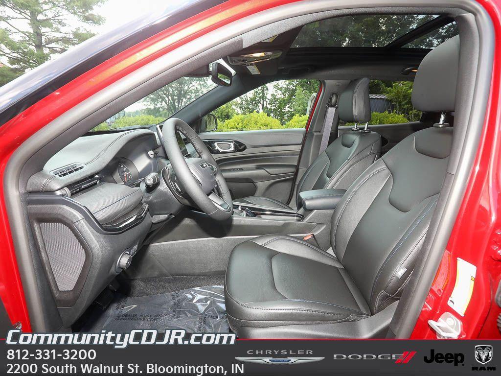 new 2025 Jeep Compass car, priced at $39,000