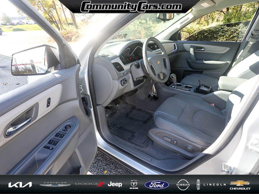 used 2017 Chevrolet Traverse car, priced at $11,500