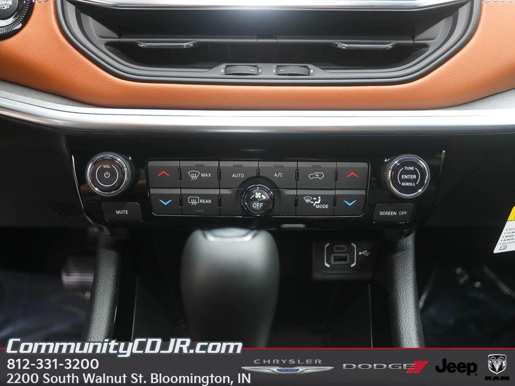 new 2025 Jeep Compass car, priced at $31,649