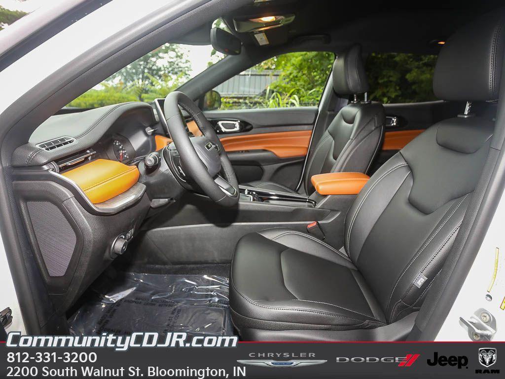 new 2025 Jeep Compass car, priced at $31,649