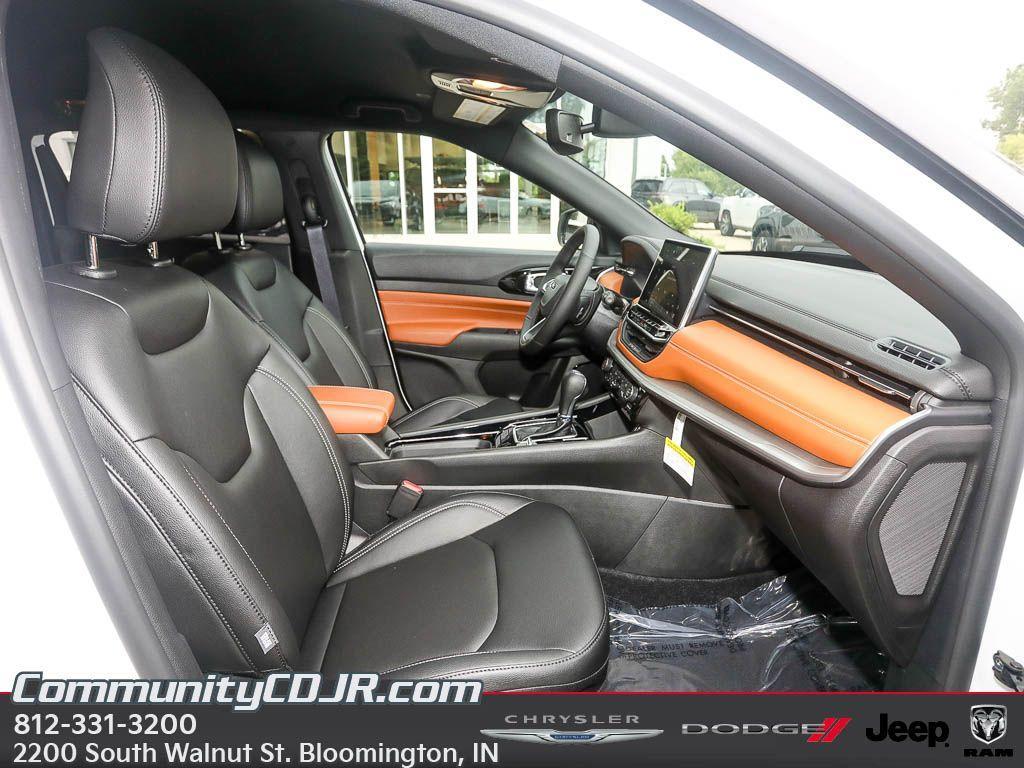 new 2025 Jeep Compass car, priced at $31,649