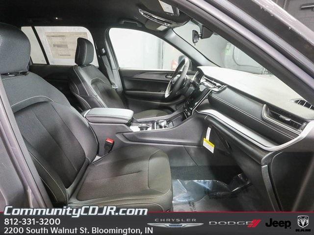 new 2025 Jeep Grand Cherokee car, priced at $42,263