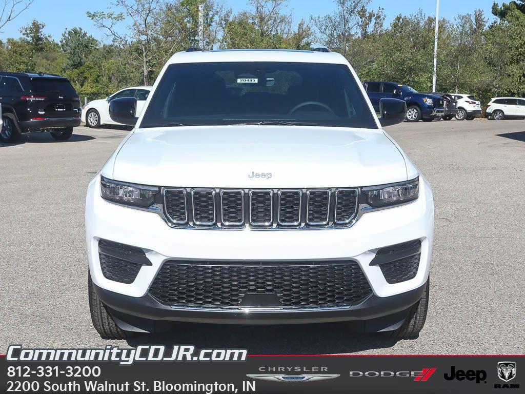 new 2025 Jeep Grand Cherokee car, priced at $40,814
