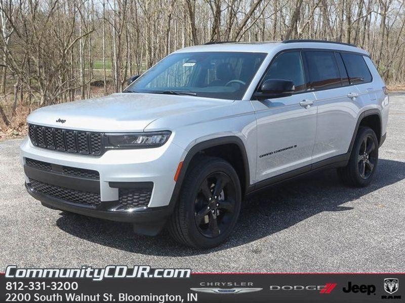 new 2025 Jeep Grand Cherokee L car, priced at $49,375