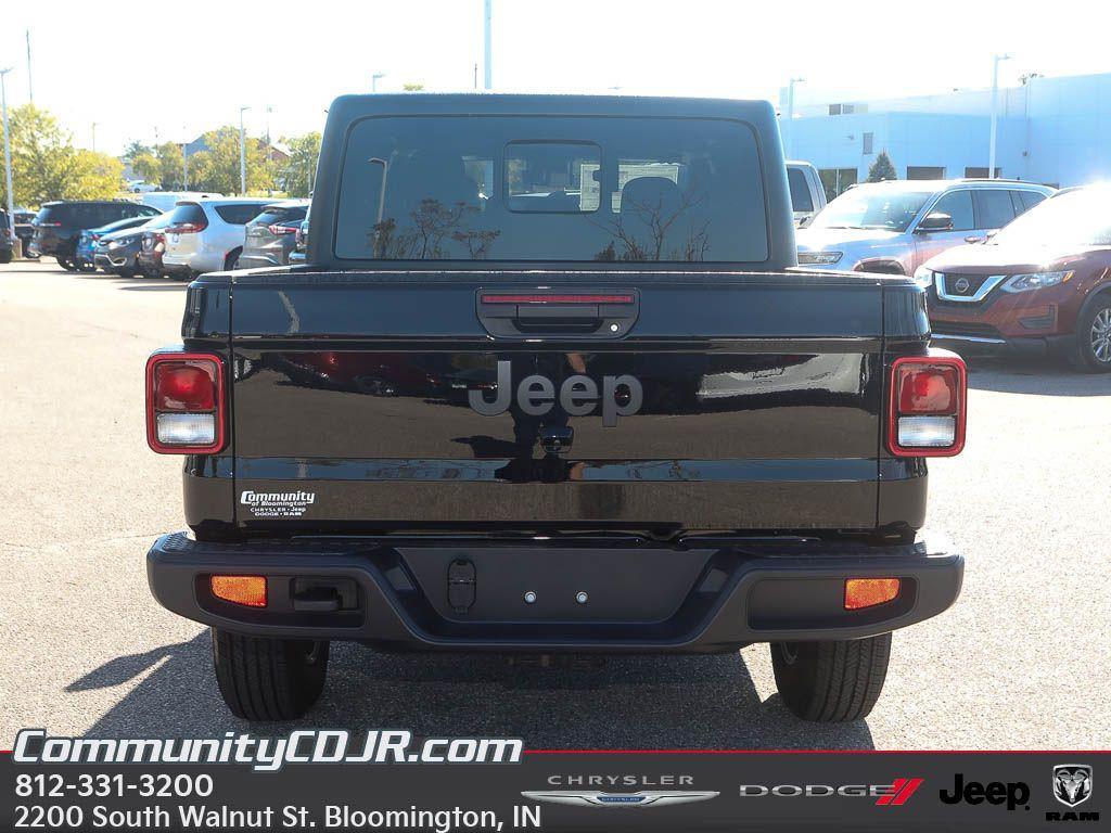 new 2025 Jeep Gladiator car, priced at $48,500