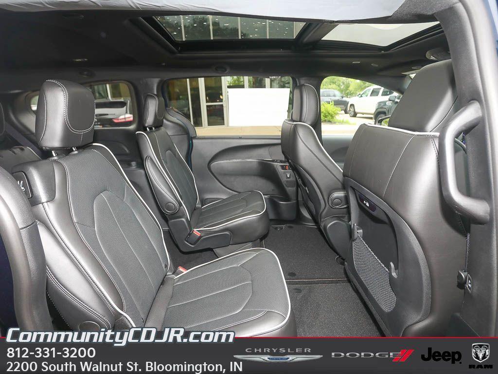 new 2025 Chrysler Pacifica car, priced at $47,771