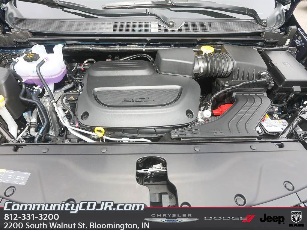 new 2025 Chrysler Pacifica car, priced at $47,771