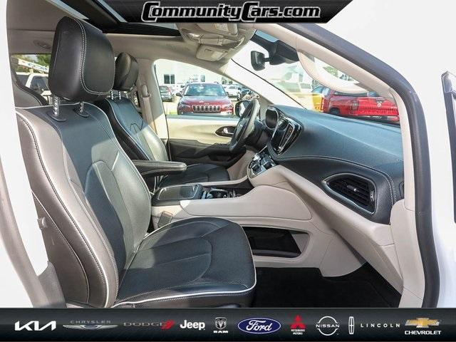 used 2023 Chrysler Pacifica car, priced at $39,000