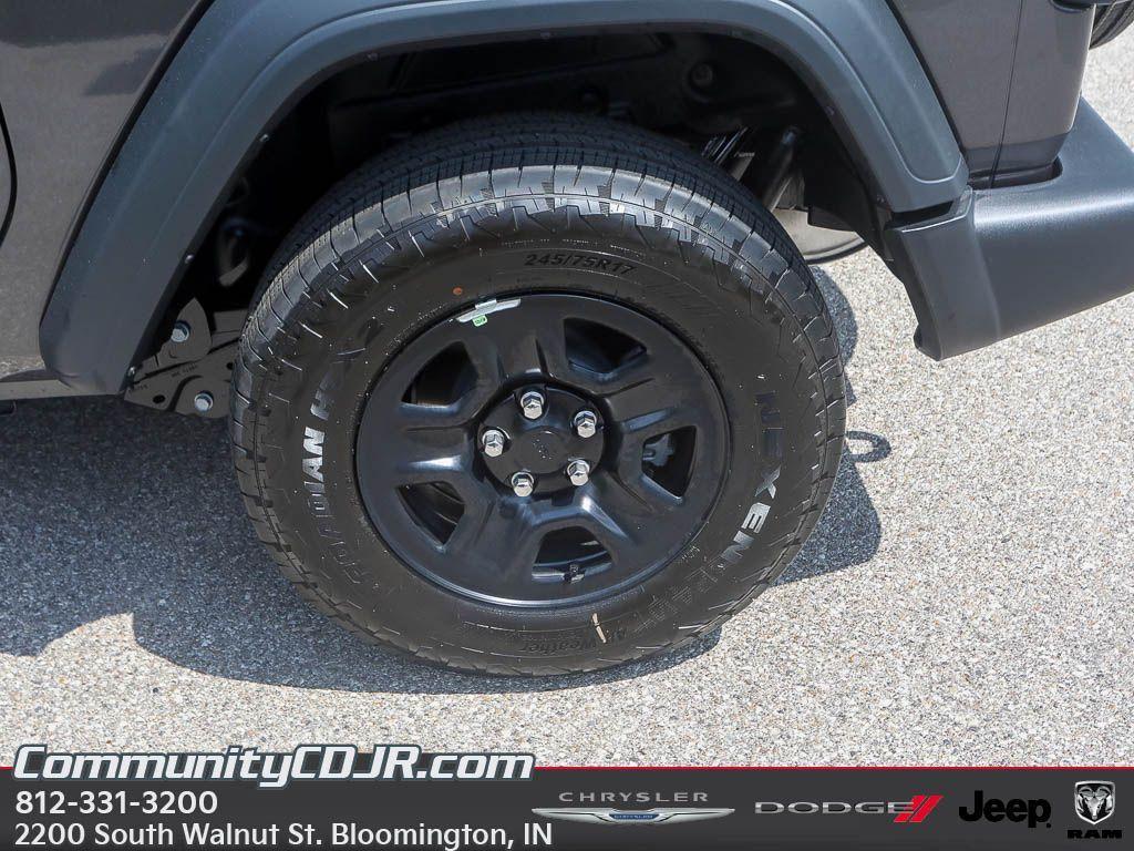 new 2025 Jeep Wrangler car, priced at $36,423