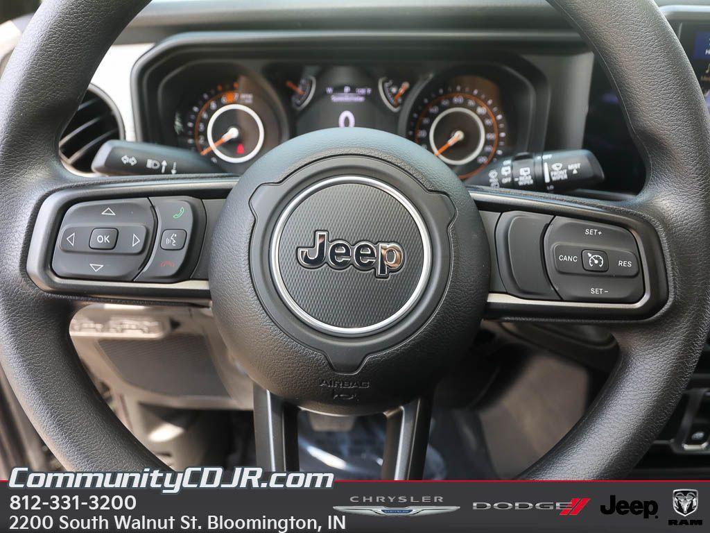 new 2025 Jeep Wrangler car, priced at $36,423