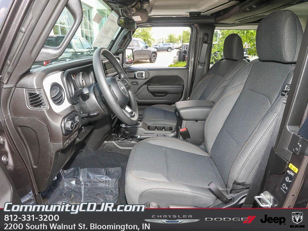 new 2025 Jeep Wrangler car, priced at $36,423