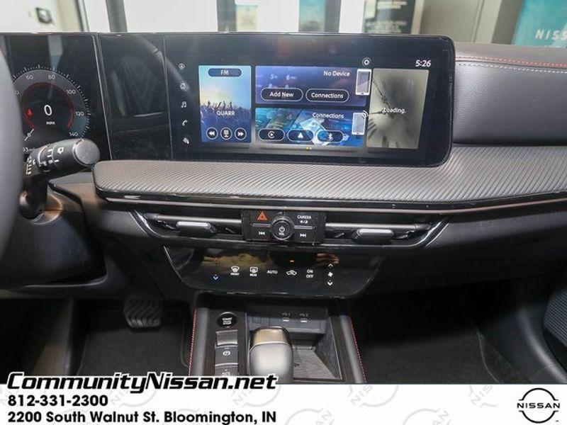 new 2025 Nissan Kicks car, priced at $29,388