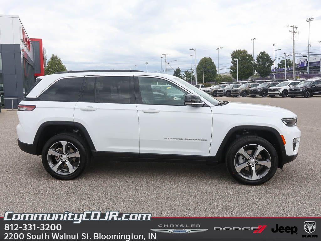 new 2025 Jeep Grand Cherokee car, priced at $48,350