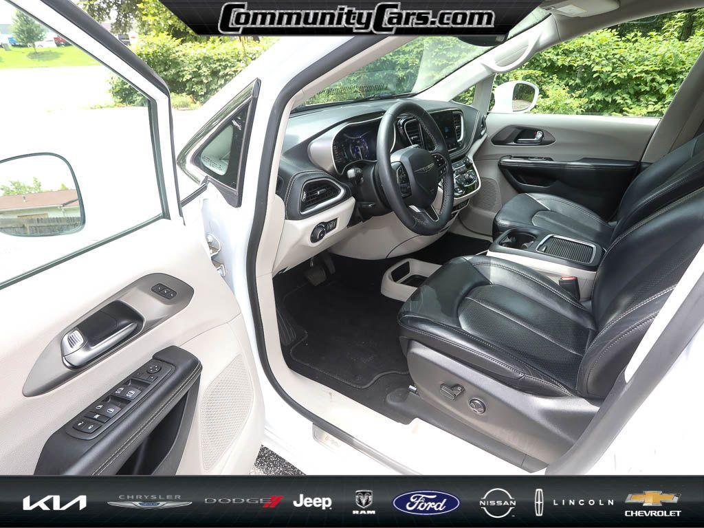 used 2022 Chrysler Pacifica car, priced at $27,214