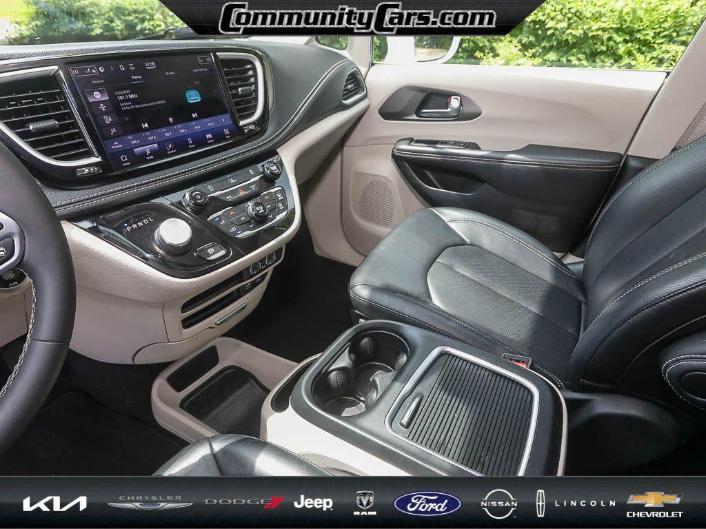 used 2022 Chrysler Pacifica car, priced at $27,214
