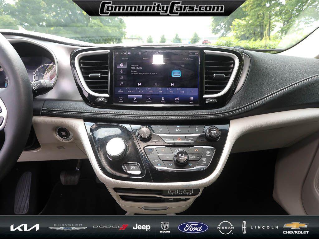 used 2022 Chrysler Pacifica car, priced at $27,214