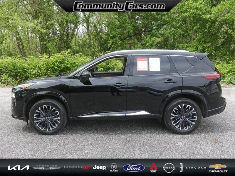 used 2024 Nissan Rogue car, priced at $36,993
