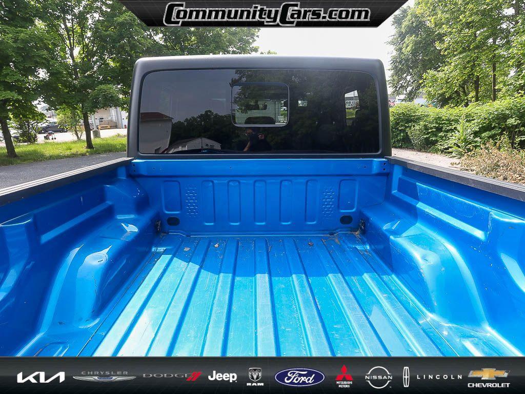 used 2021 Jeep Gladiator car, priced at $33,712