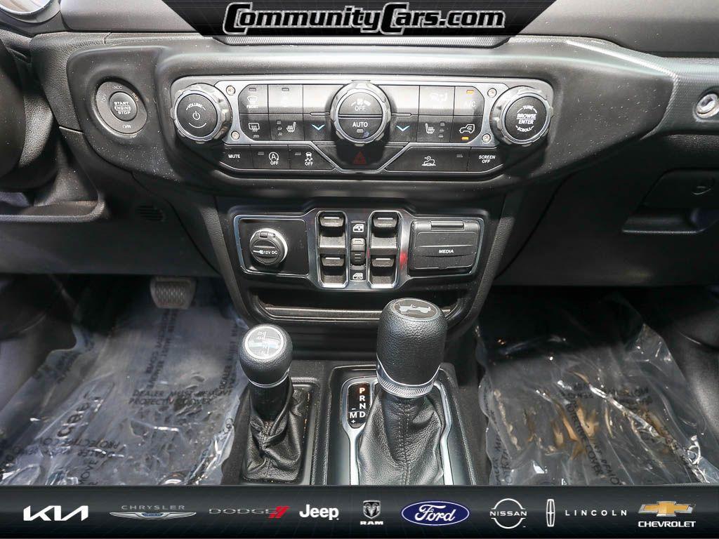 used 2021 Jeep Wrangler Unlimited car, priced at $32,900