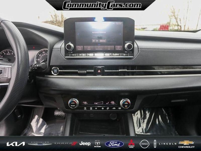 used 2022 Mitsubishi Outlander car, priced at $19,000